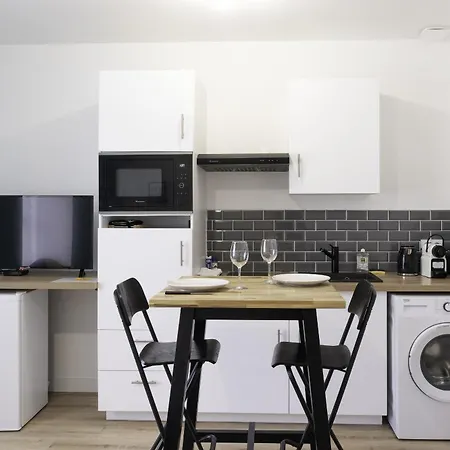 Centre ? ? 24m² ? Cuisne ? Wifi ? Neuf! * Segre