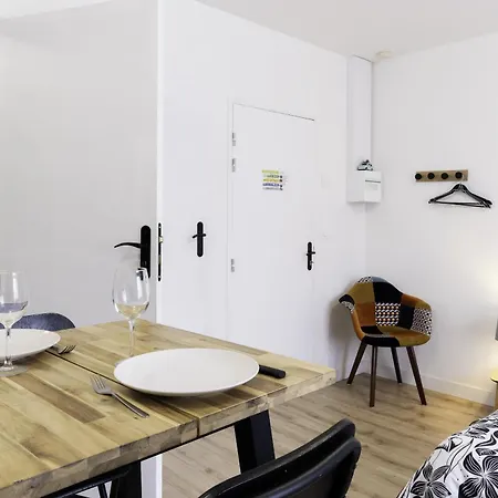 Centre ✰ ✰ 24m² ✰ Cuisne ✰ Wifi ✰ Neuf! Segre