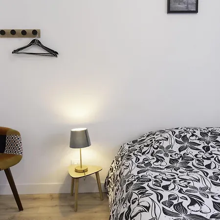 Centre ✰ ✰ 24m² ✰ Cuisne ✰ Wifi ✰ Neuf! Segre